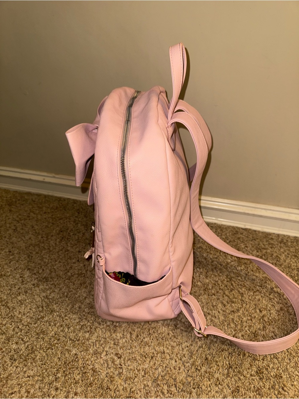 Betsey Johnson Pink Quilted Bow Backpack - Cute Heart Pattern Bag - Picture 4 of 5
